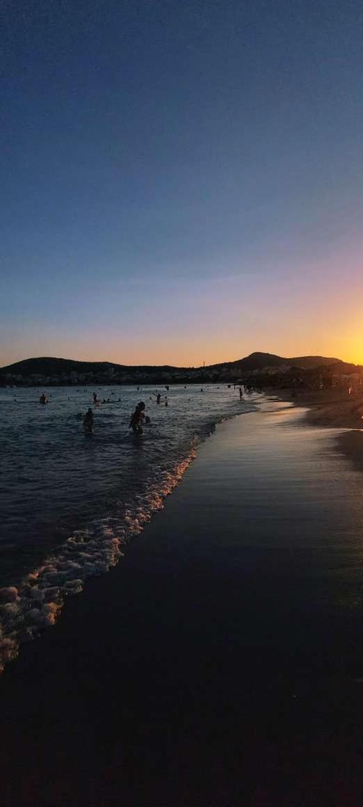 Alianthos Beach Apartment Vári エクステリア 写真