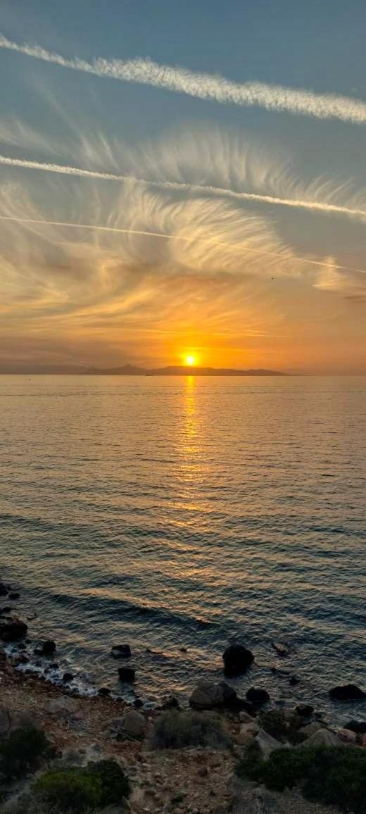 Alianthos Beach Apartment Vári エクステリア 写真