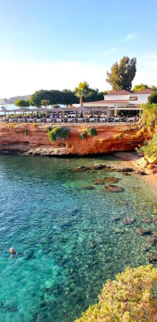 Alianthos Beach Apartment Vári エクステリア 写真